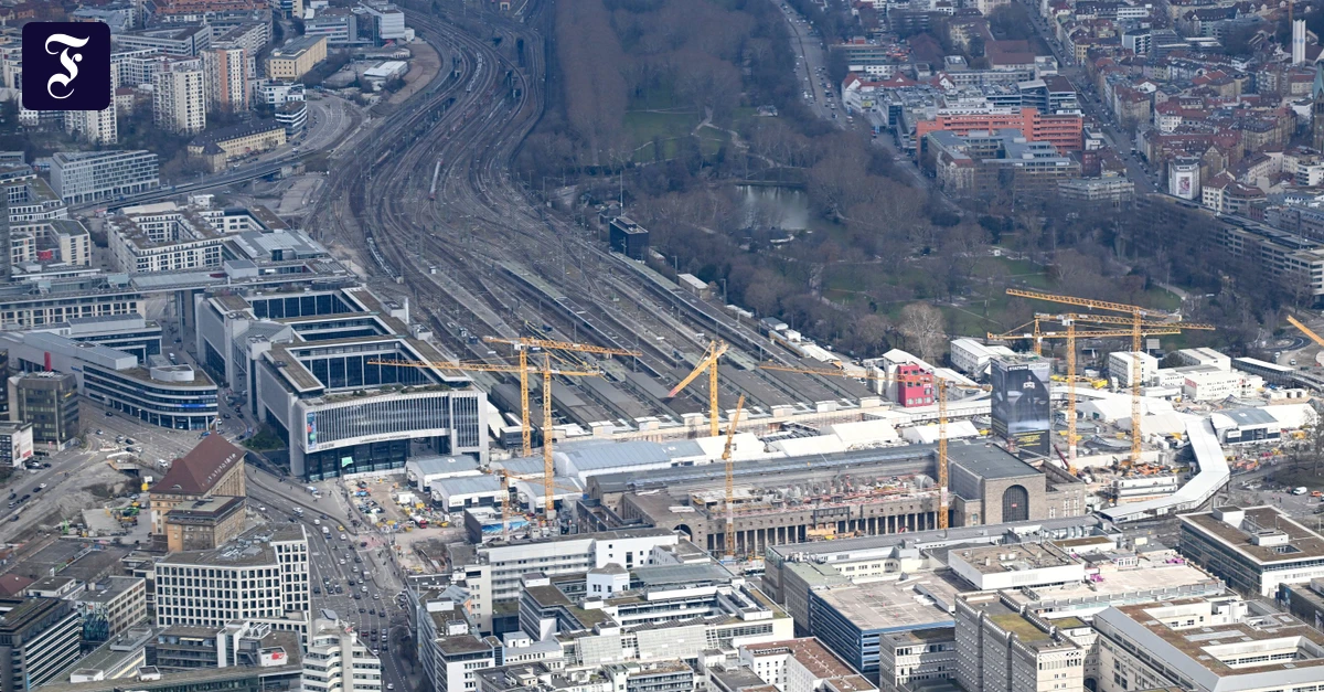 Gro-baustelle-der-Bahn-Stuttgart-21-versinkt-im-Chaos