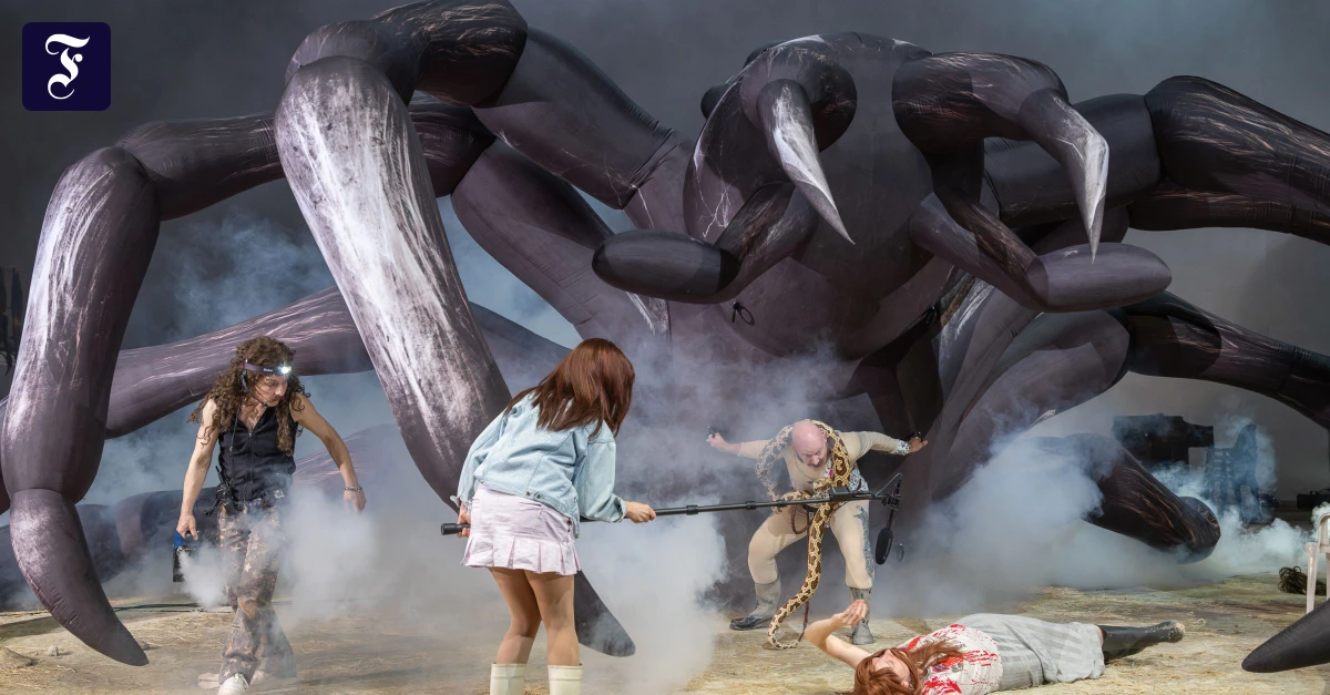 „Spooky Paradise“: Alles ist Zeichen, nichts ist Ziel