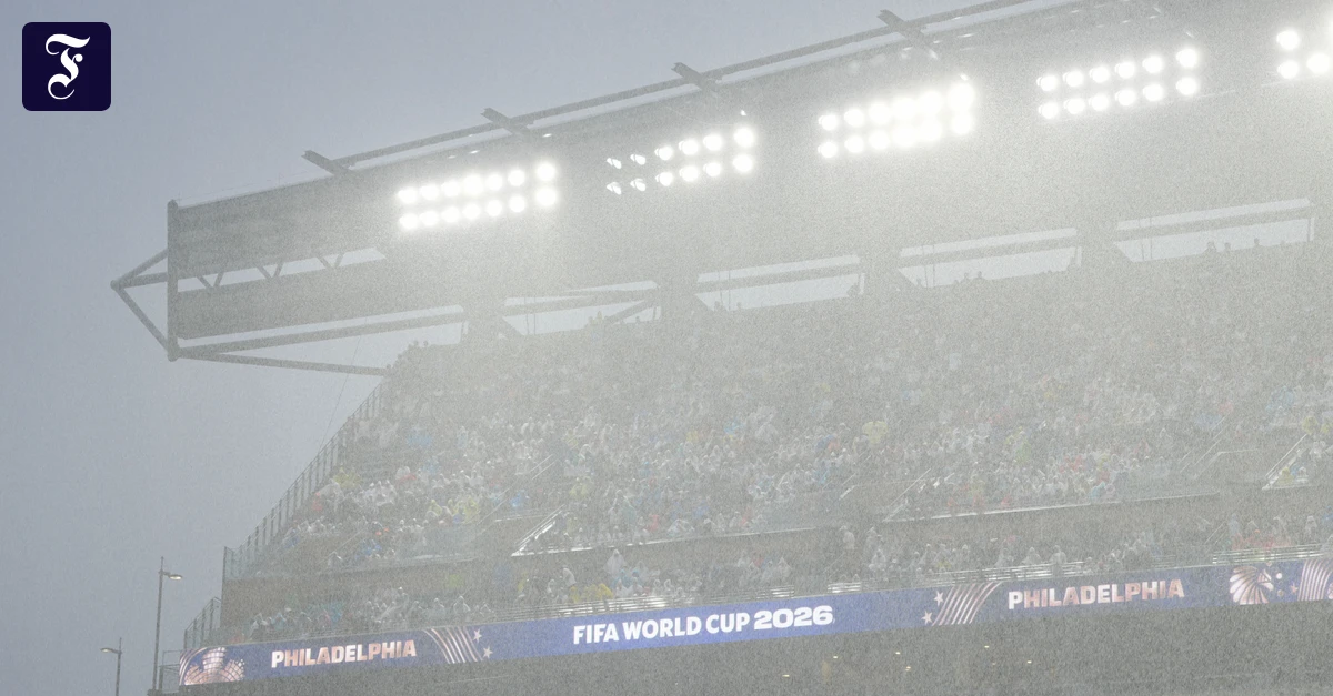 Liveblog Fußball-WM 2026: Zehntausende Fans müssen wegen Gewitter Stadionplätze verlassen
