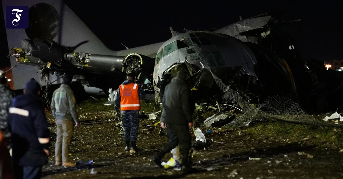 Bolivien: Milit&auml;rflugzeug verungl&uuml;ckt &ndash; mindestens 15 Tote