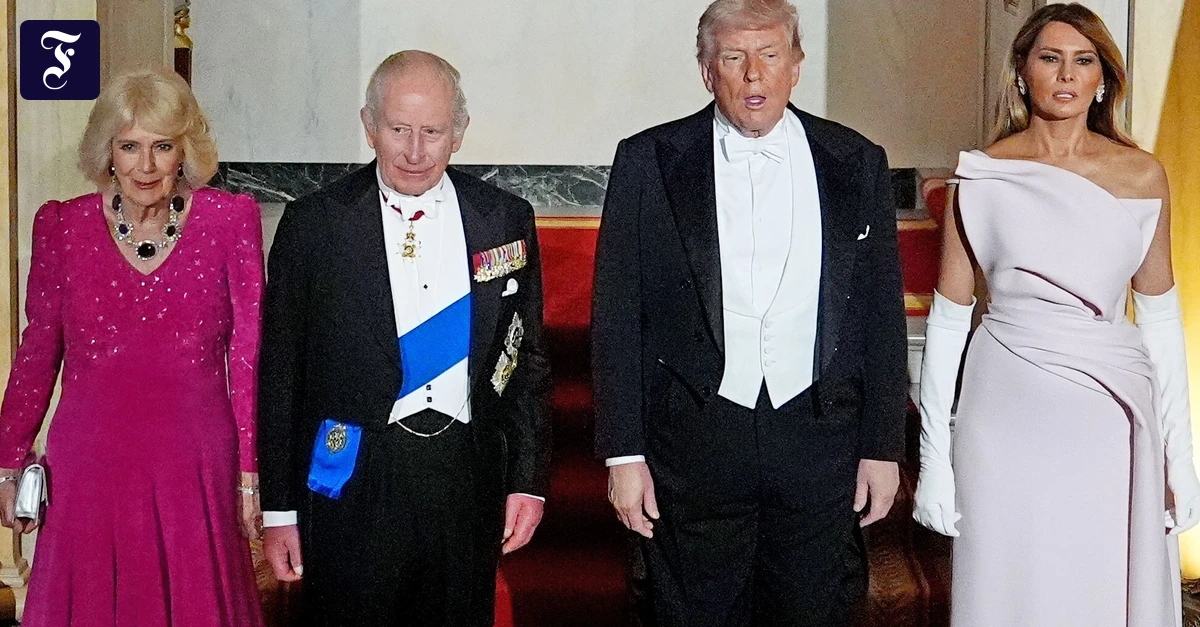 Camilla verzichtet auf Tiara: Ein diplomatisches Statement beim Staatsbankett im Weißen Haus — image 1
