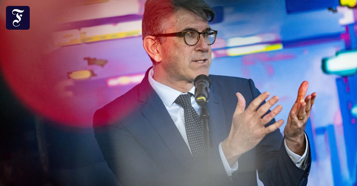 Programm gekürzt: Weimer sagt Rundgang auf der Leipziger Buchmesse ab