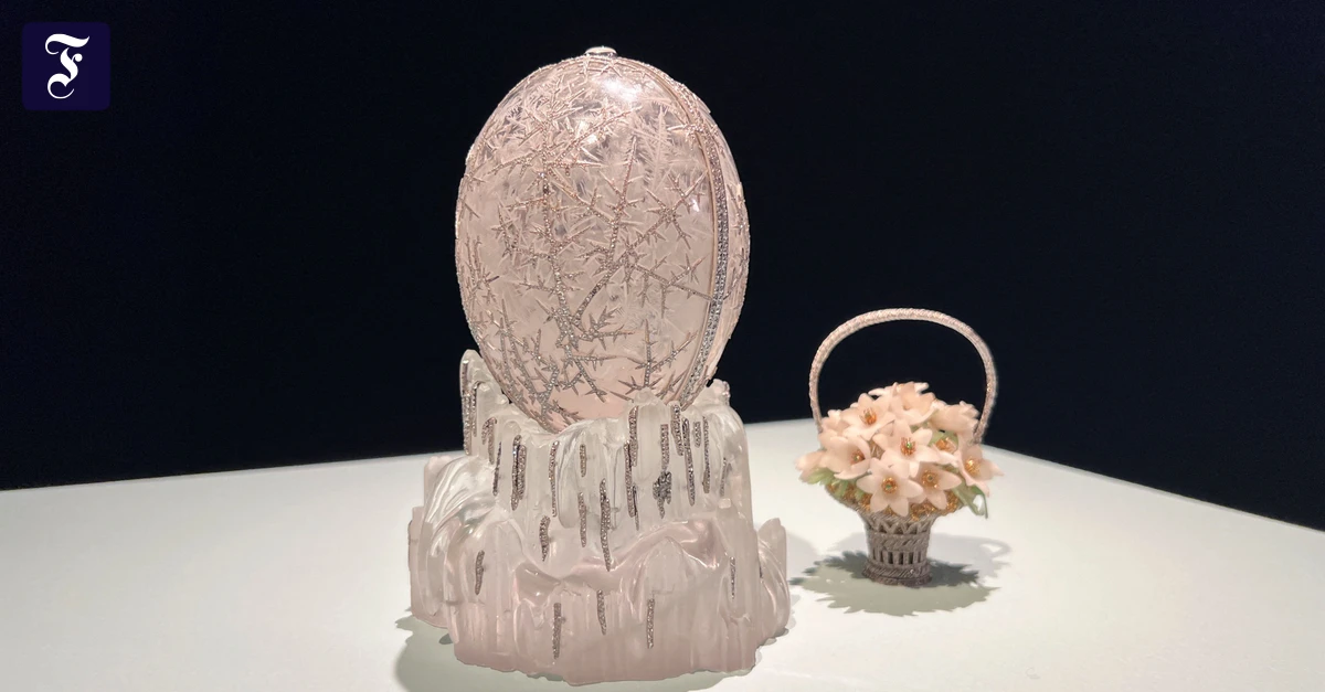 Rekordpreis-Faberg-Ei-f-r-26-Millionen-Euro-versteigert