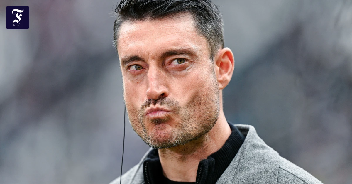 Riera klagt über Eintracht: „Ich würde keinen einzigen Spieler mitnehmen“