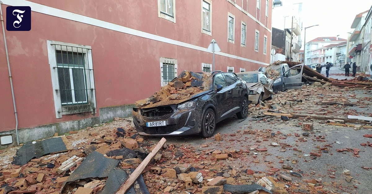 Sturmtief-Leonardo-Fast-alle-Fl-sse-f-hren-Hochwasser