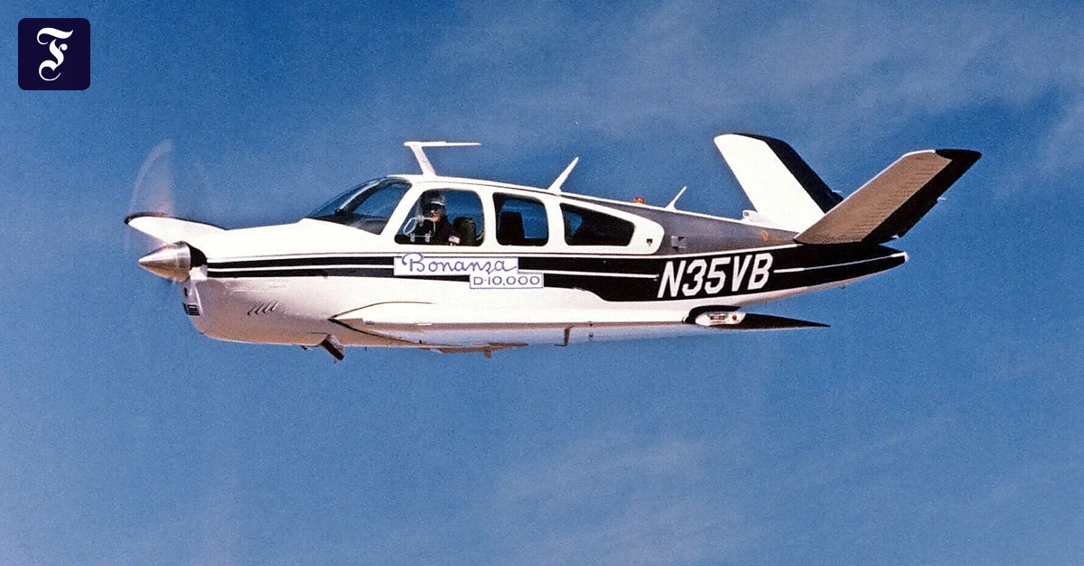 Propellermaschine-Ende-einer-Bonanza