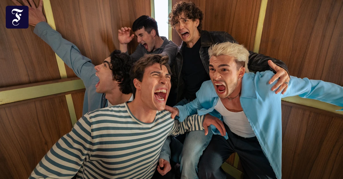 „Back to the 90s“ bei Prime: Die Elevator Boys wollen zurück in die Zukunft