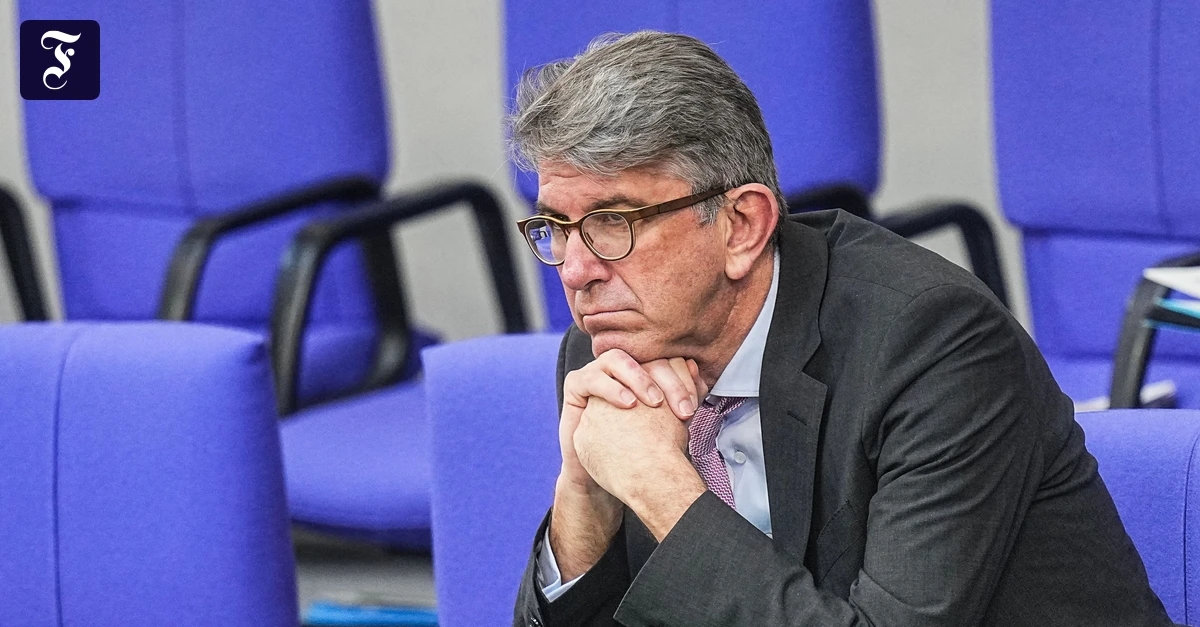 Kritik an Staatsminister: Nun bröckelt Weimers Rückhalt auch in der Unionsfraktion