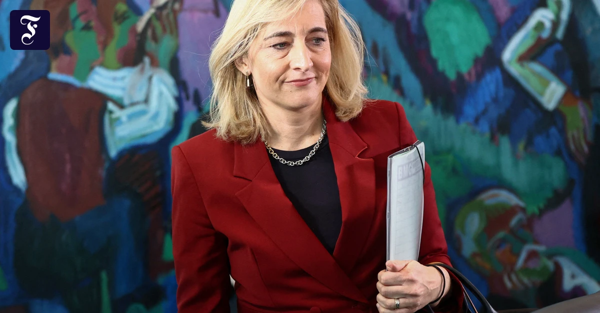 Liveblog Bundespolitik: Bundesregierung beschlie&szlig;t Gesundheitsreform und Eckpunkte f&uuml;r Haushalt 2027 | FAZ