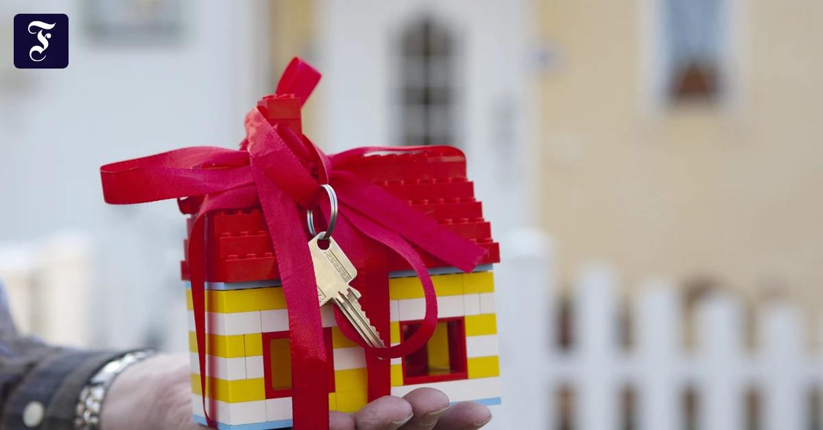 Eigentum sinnvoll übertragen: „Wie schenken wir den Kindern unsere Häuser?“