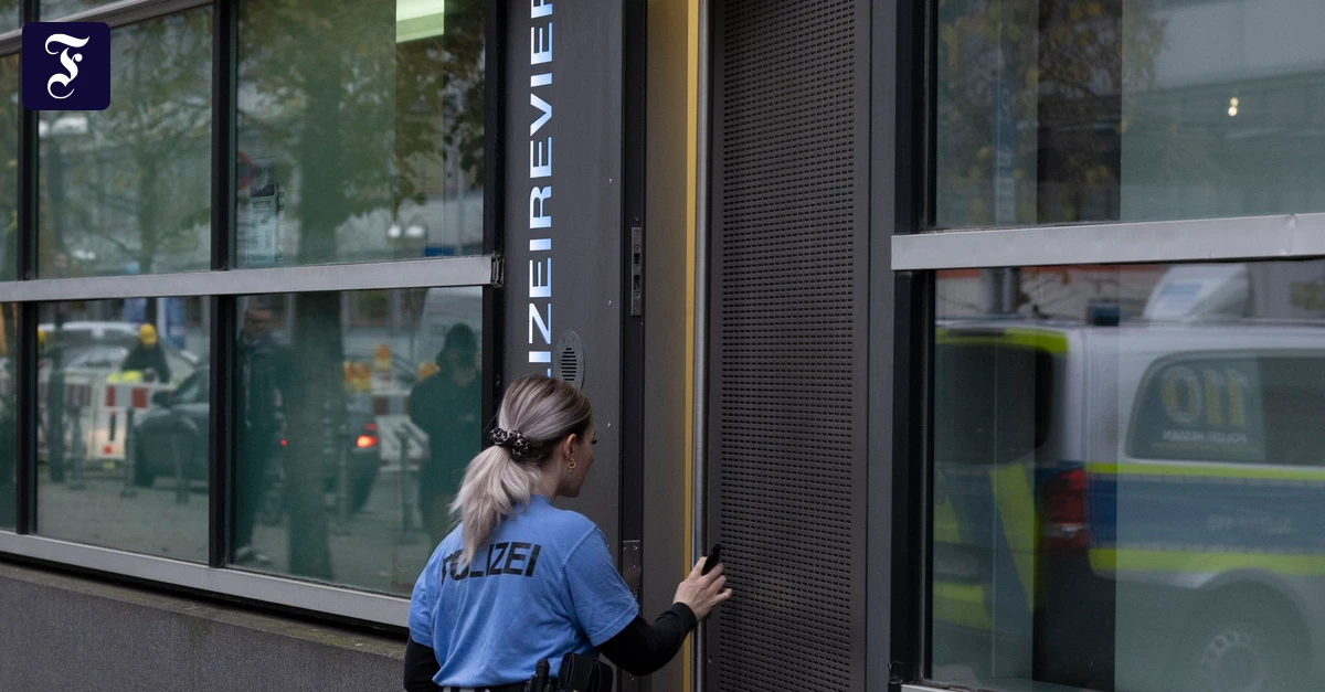 Bericht-ber-Polizeigewalt-Zeugin-korrigiert-Vorwurf-gegen-Frankfurter-Polizisten