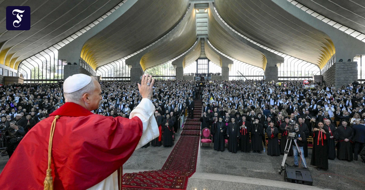 Besuch-in-Libanon-Papst-Leo-beschw-rt-in-Beirut-den-Frieden