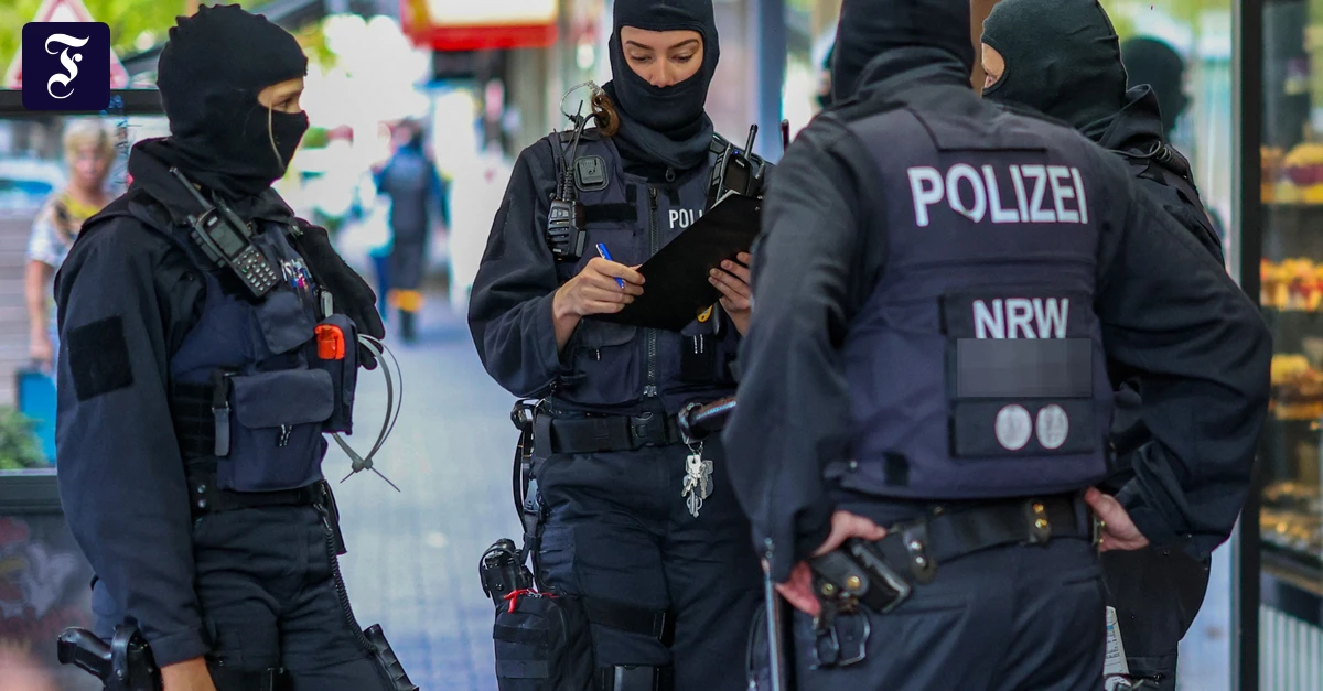 Hells Angels Razzia: Herbert Reul zieht erste Bilanz