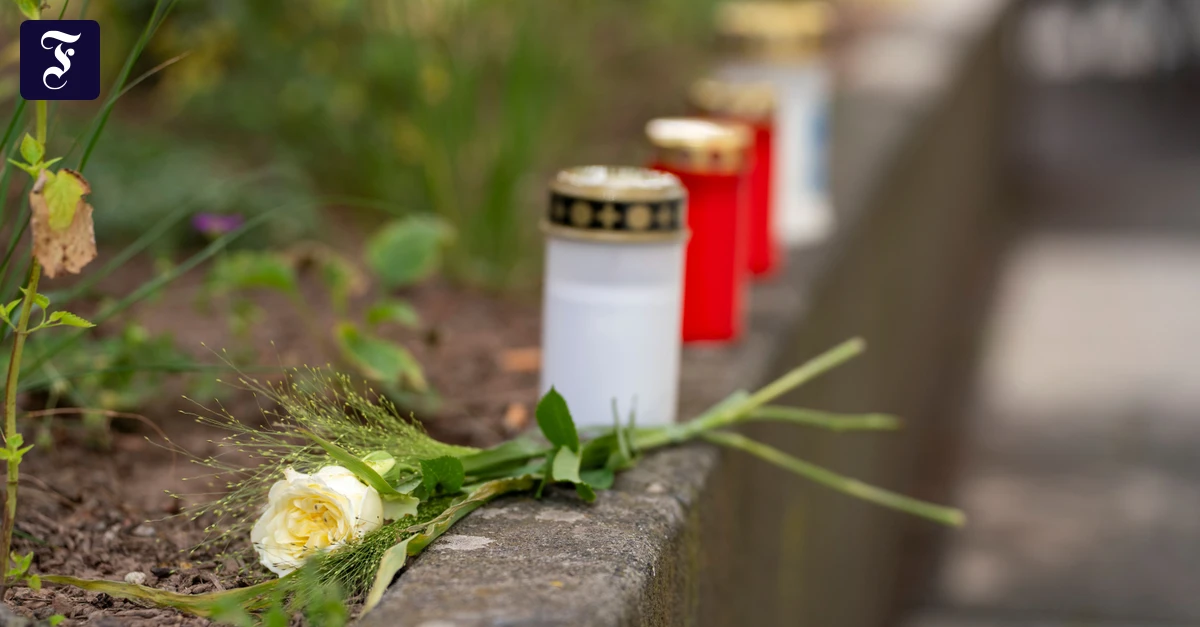 Bluttat in kelkheim: Staatsanwaltschaft: Mehr als 30 Verletzungen mit Machete