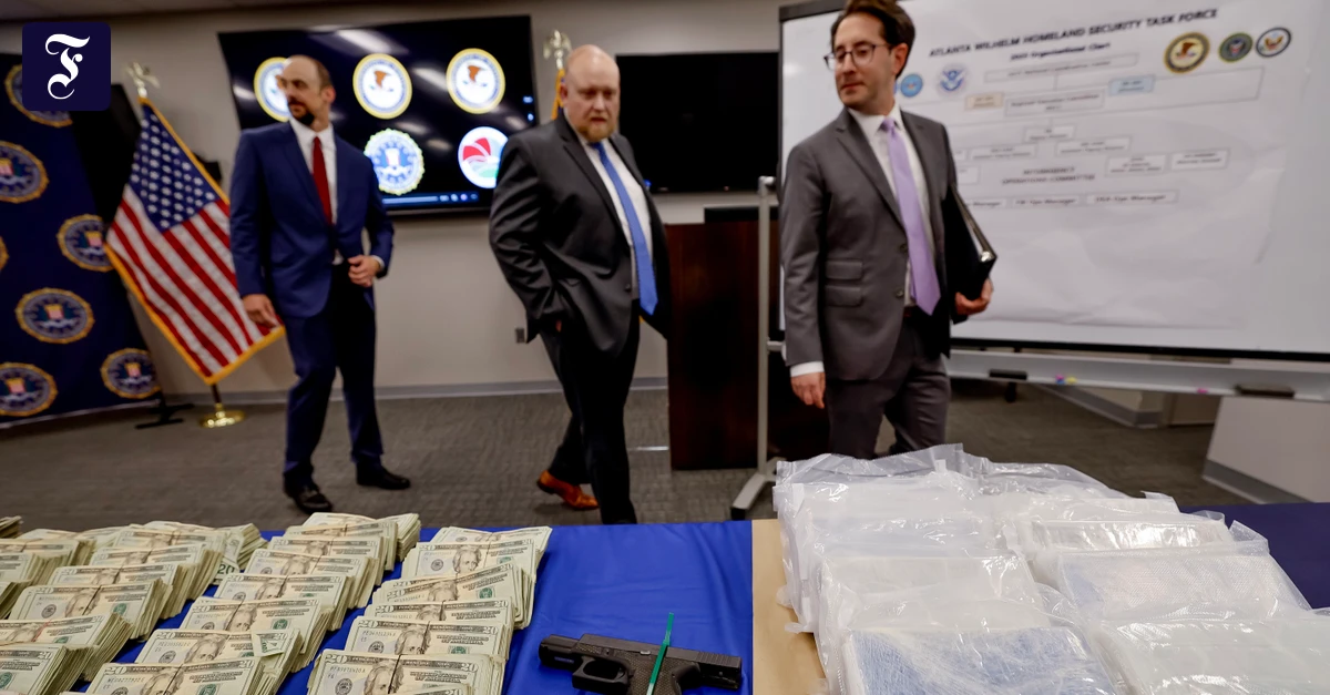 Fentanyl-in-den-USA-Massenvernichtungswaffe-oder-Trumps-Waffe-