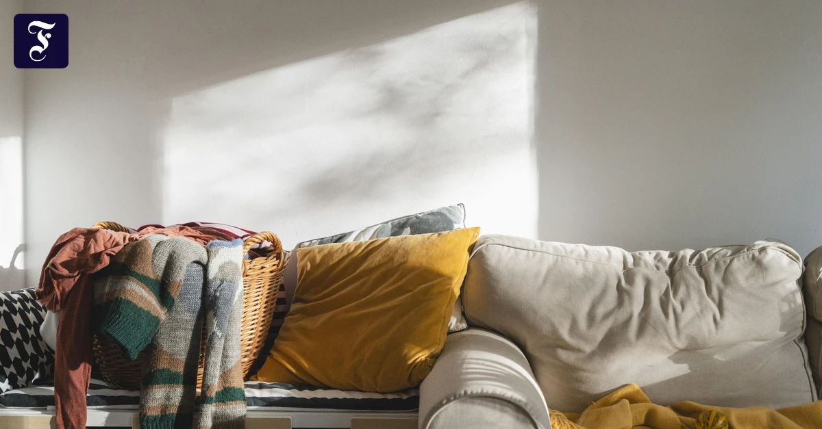 -R-um-dein-Zeug-auf-Mein-Partner-ist-unordentlich-muss-ich-das-akzeptieren-