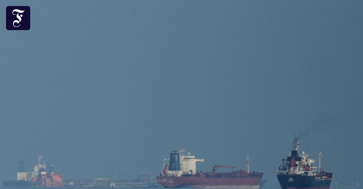 Liveblog Irankrieg: US-Militär beschießt Schiff im Golf von Oman mit Rakete