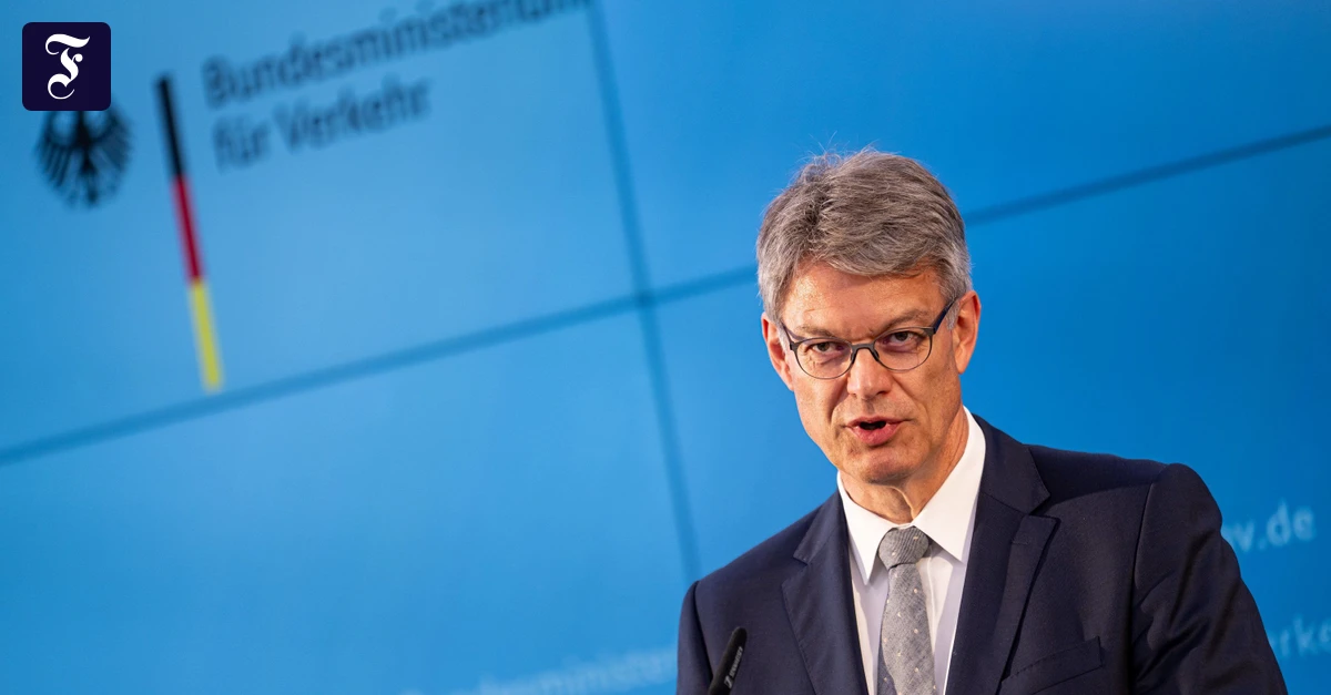 Liveblog-Bundespolitik-Schnieder-will-Flugpreise-weiter-senken