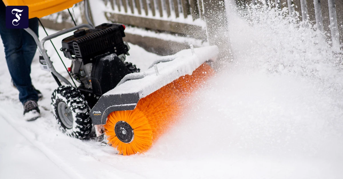 Liveblog zum Schneesturm: Sturmtief „Elli“ soll im Süden bis zu 50 Zentimeter Neuschnee bringen