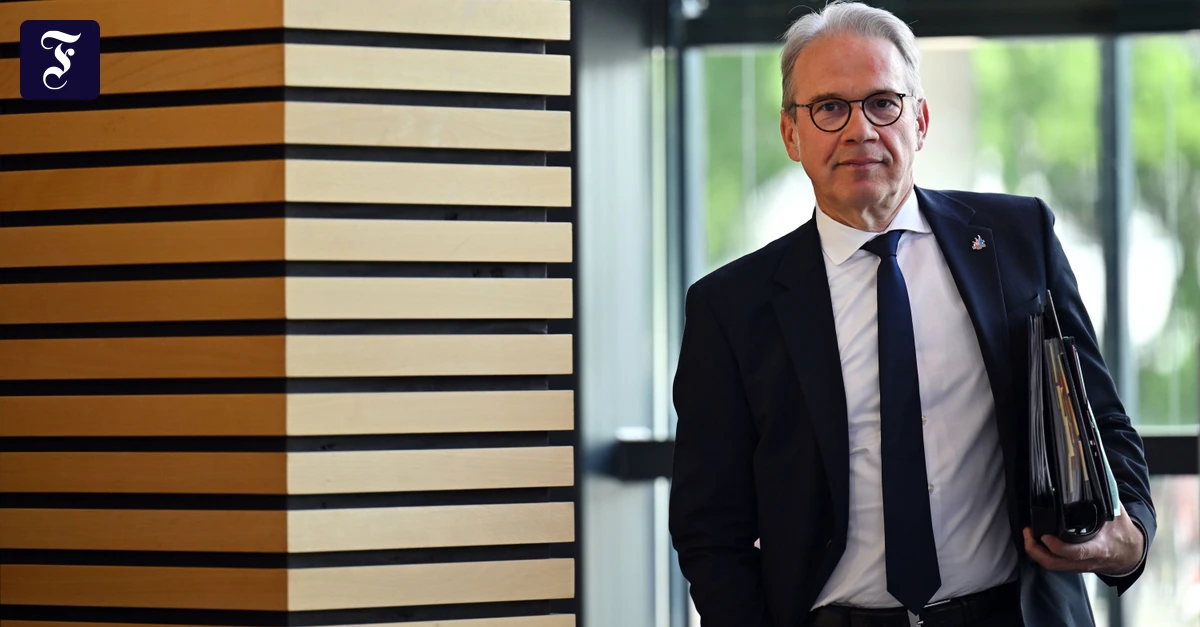 Th-ringens-Innenminister-Gegen-Georg-Maier-wird-nicht-ermittelt