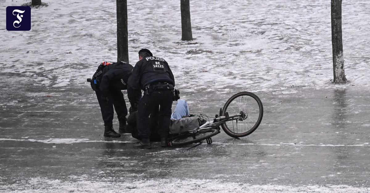 Glatteis-in-Berlin-Hauptstadt-ohne-Regierung