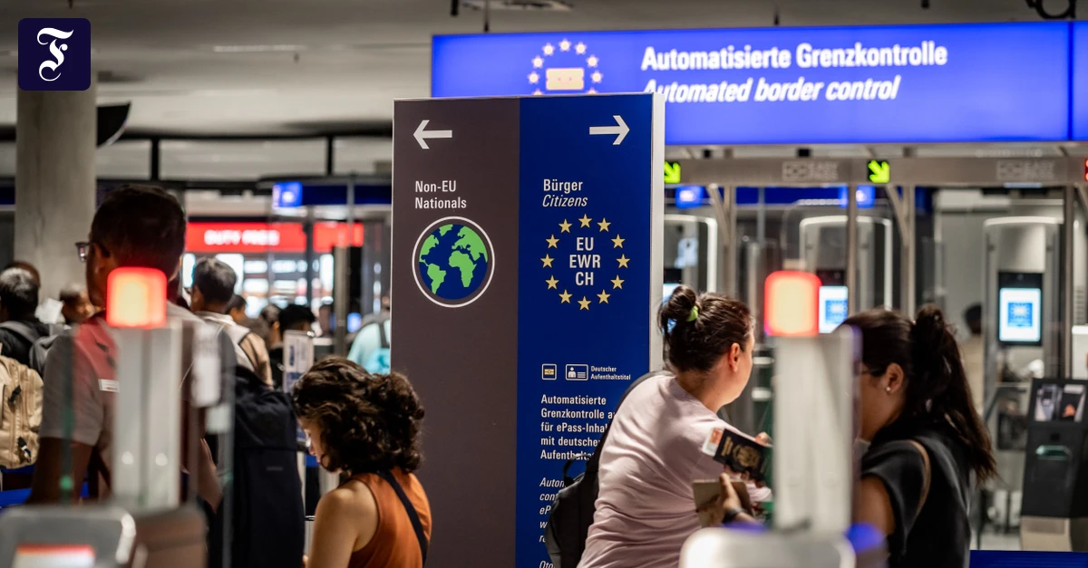 Rhein-Main-Feierabendbriefing: Lange Wartezeiten bei Einreise am Flughafen Frankfurt