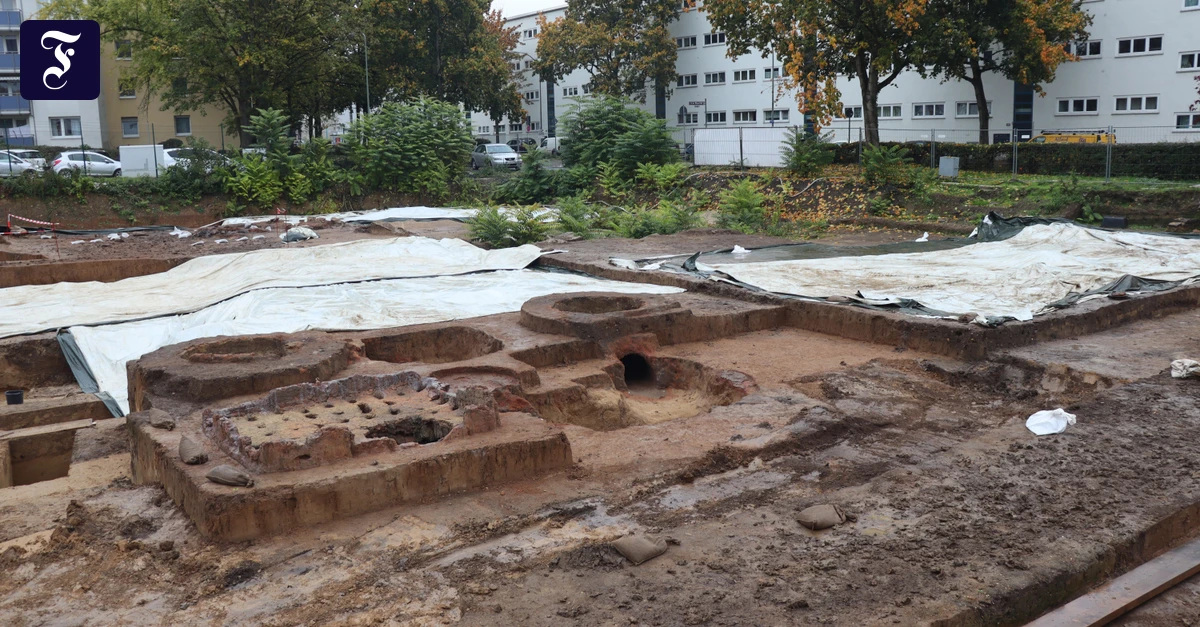 Römer in Frankfurt: Die Göttin im Brunnen