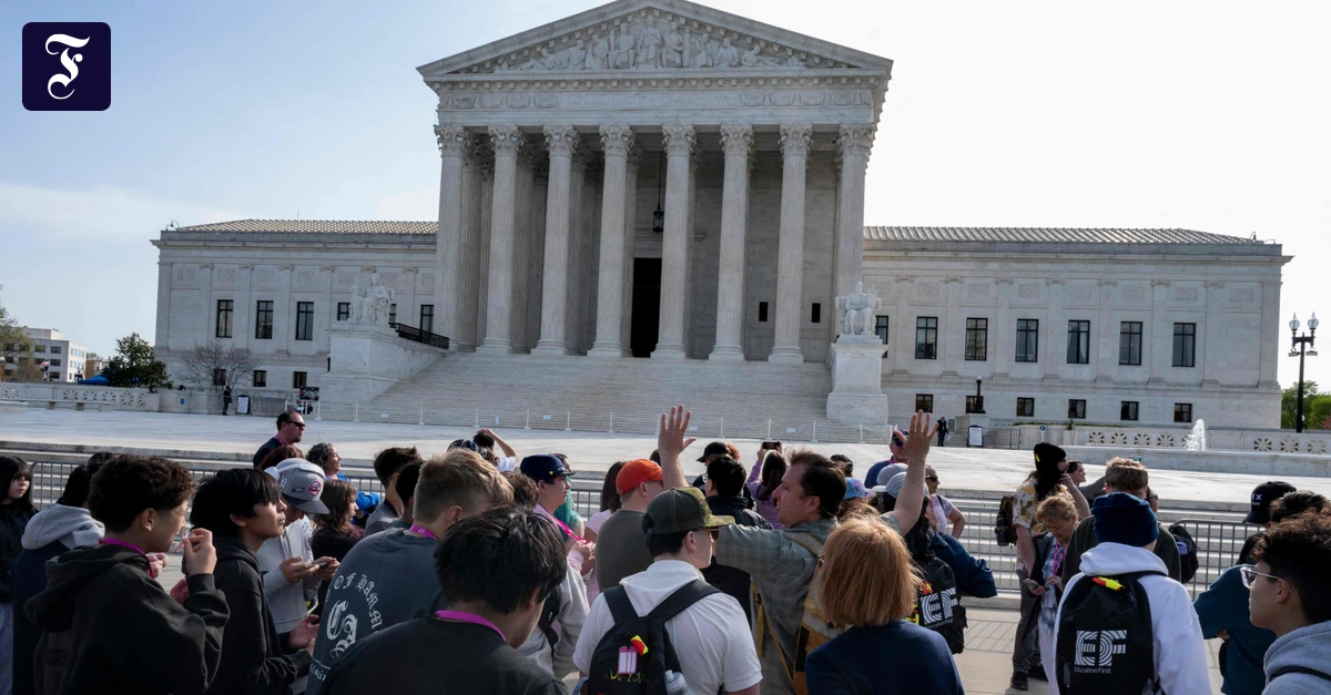 Supreme Court: Oberstes Gericht kippt Gesetz gegen „Konversionstherapie“