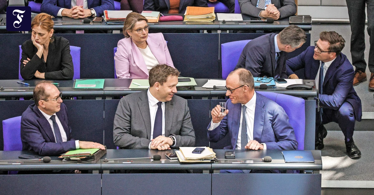 Merz' Regierungserklärung: „Solange der Krieg andauert, werden wir uns nicht beteiligen.“