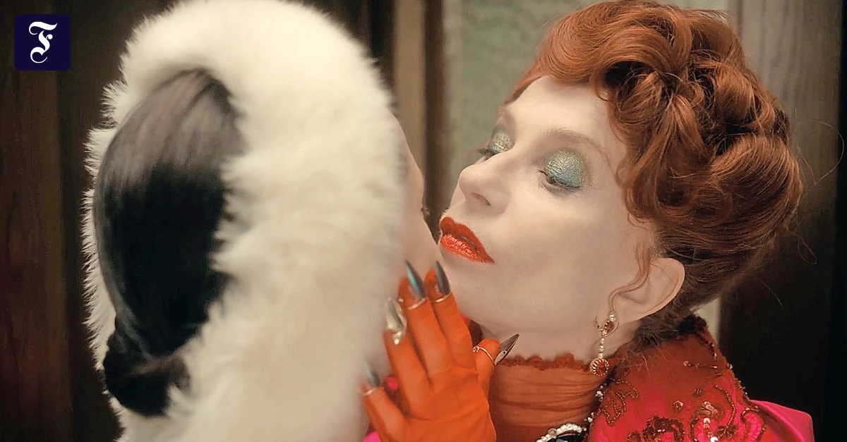 Berlinale: „Die Blutgräfin“: Eine Vampirin bittet zu Tisch