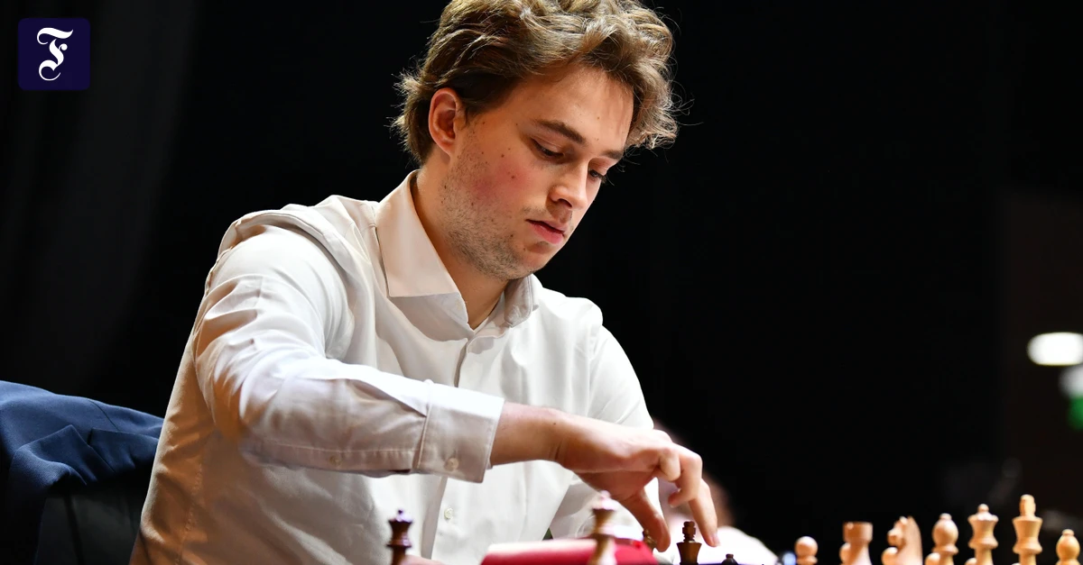 Vor Magnus Carlsen: Schach-Großmeister Keymer triumphiert bei Freestyle Open