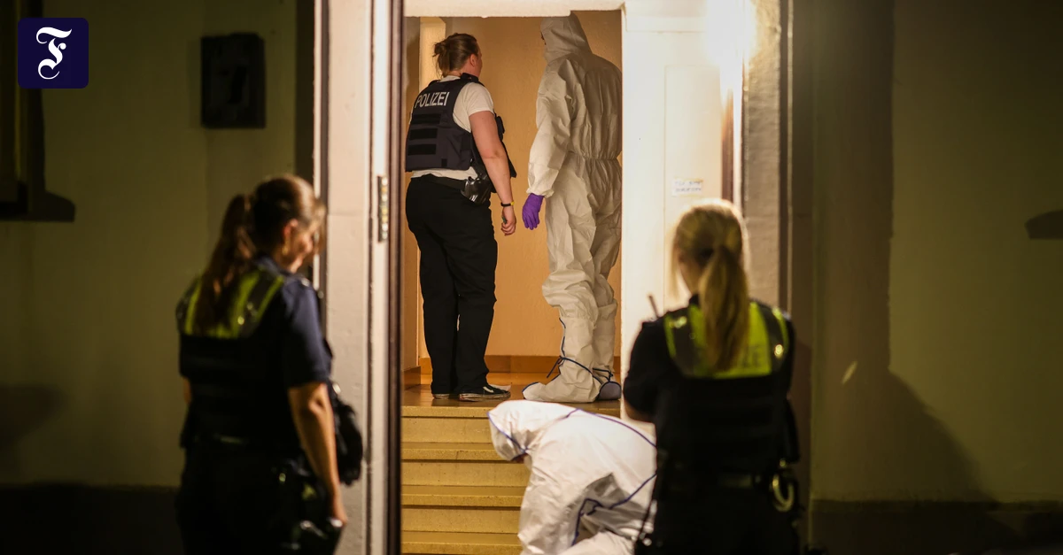 Mt Messer bewaffnet: Polizei erschießt Mann in Krefeld