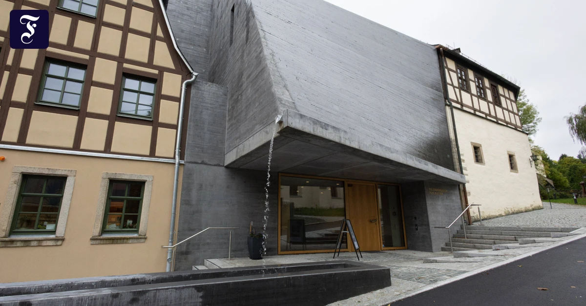 Perlmuttermuseum-Bilbao-Effekt-im-Vogtland