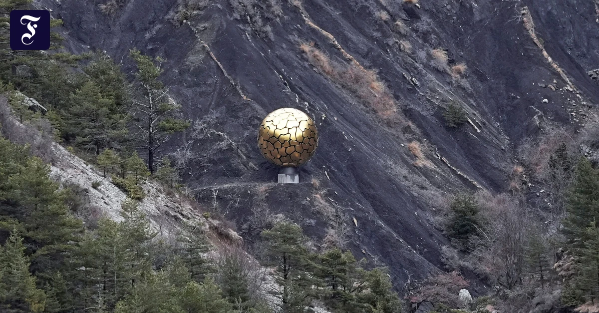 Germanwings-Katastrophe: Die Angehörigen verlangen endlich Aufklärung