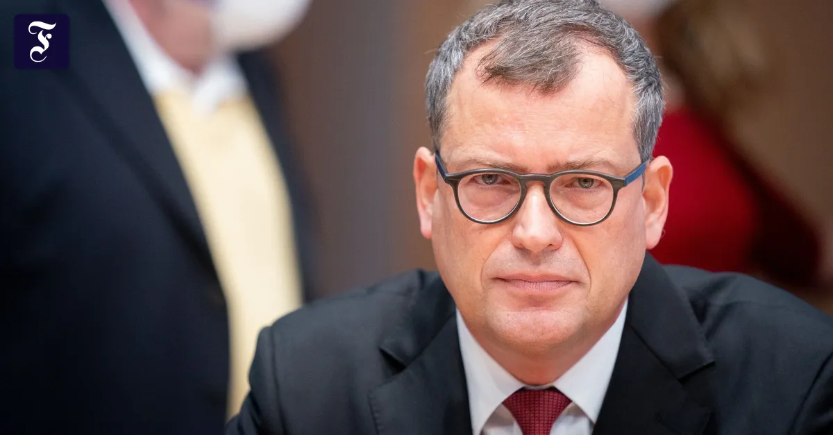 Leopoldina offen für eine Impfpflicht für bestimmte Berufsgruppen | FAZ