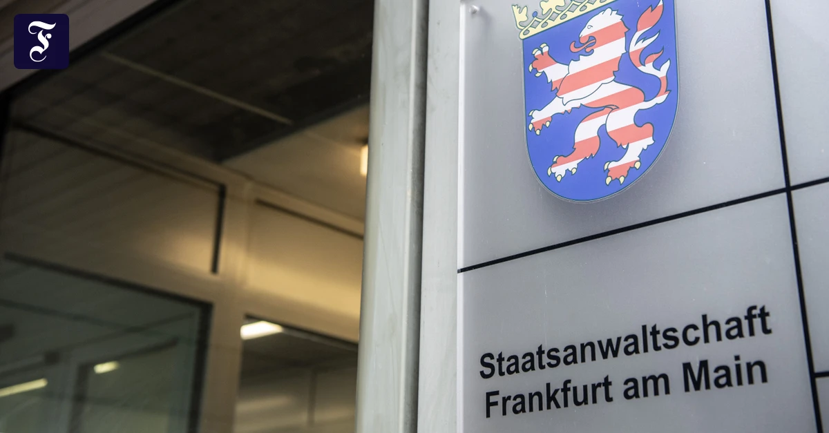 Überwachungsgerät entfernt: Pflegerin wegen versuchten Mordes angeklagt