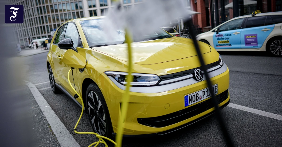Streit über E-Autos: Veraltete Emissionsregeln