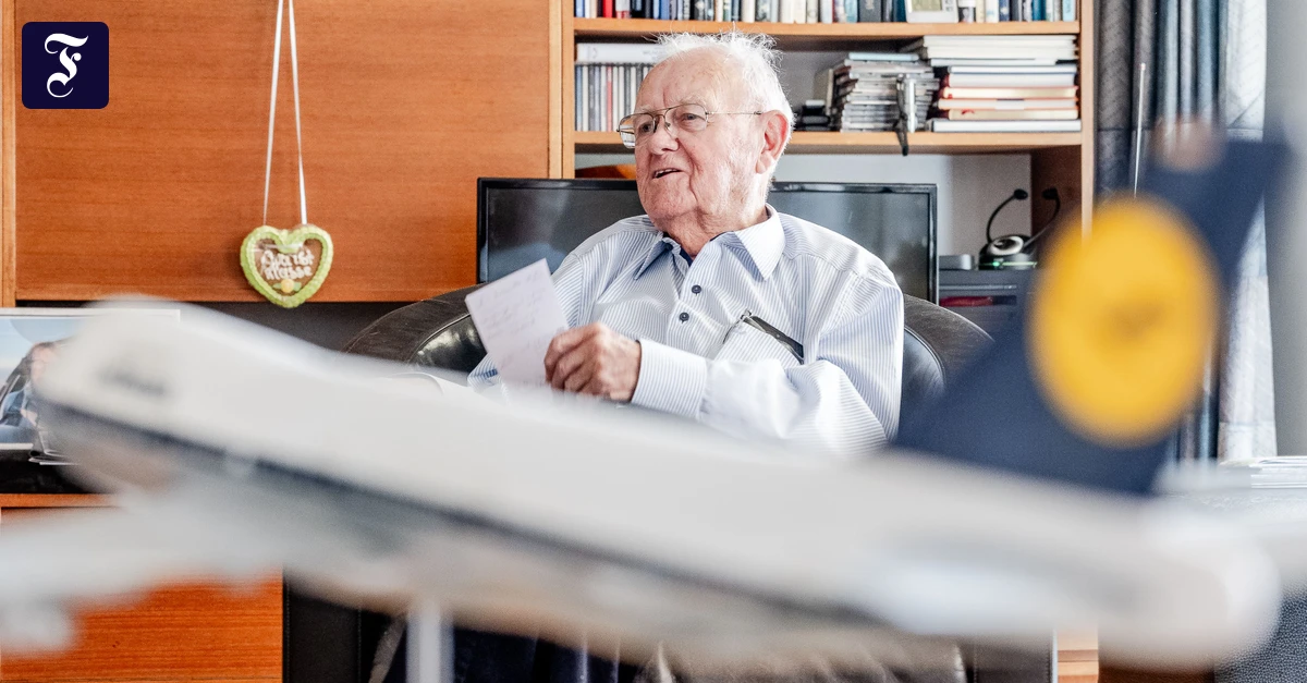 88 Jahre alter Pilot im Interview: „Wir flogen ohne Vorwarnung ins Gewitter“