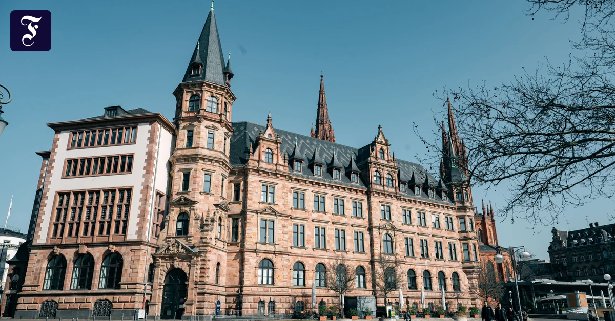 Neue Koalition in Wiesbaden: Abberufung von Stadträten eingeleitet