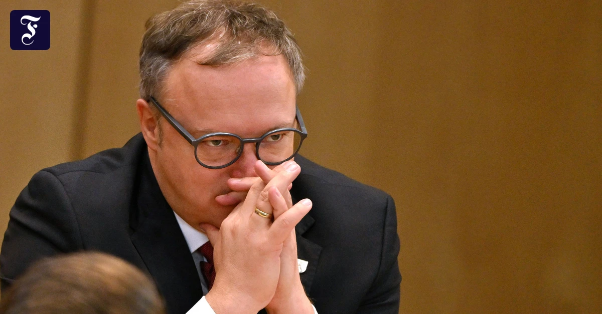 Bekommt Mario Voigt seinen Doktortitel zur&uuml;ck?