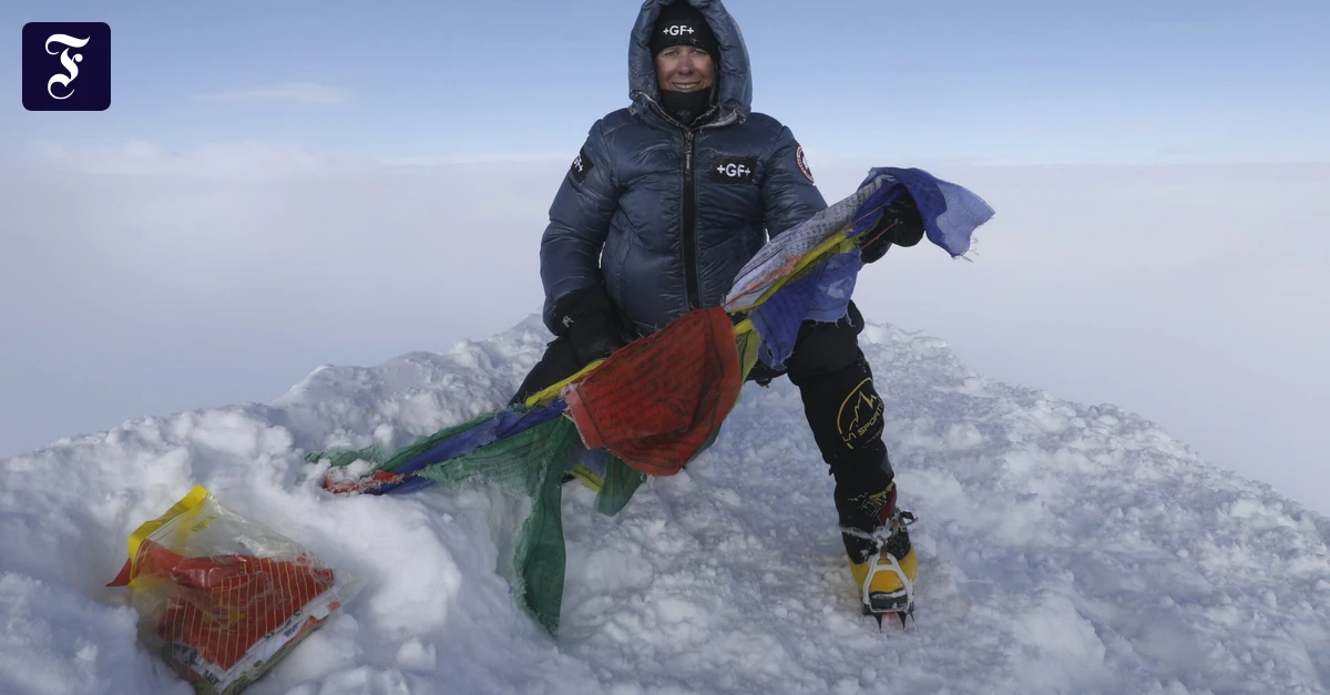 Anja Blachas Expedition Lhotse: „Surreal, sich vorzustellen, dass man dort hinaufkommt“