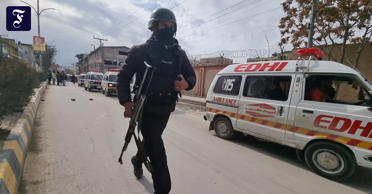 Grenze-zu-Afghanistan-Mindestens-125-Tote-bei-K-mpfen-in-Pakistan