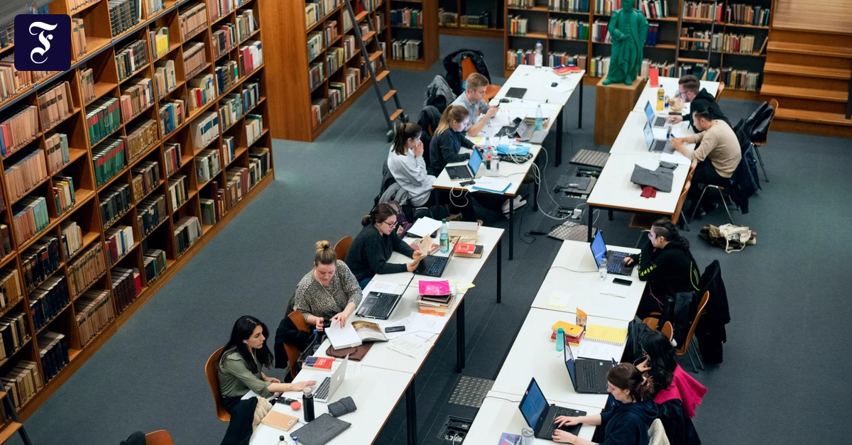 Professor-im-Interview-Man-merkt-es-den-Arbeiten-an-wenn-sie-mit-KI-verfasst-wurden-