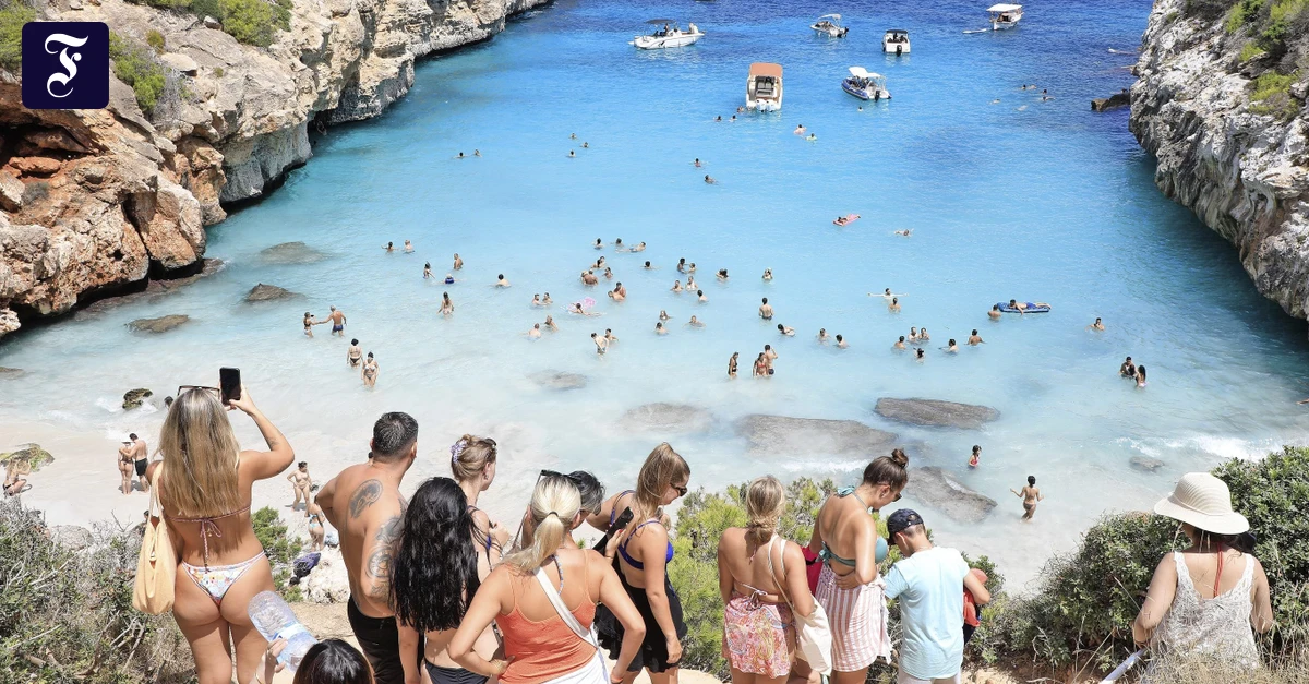 Mallorcas-Instagram-Bucht-Sie-wollen-das-perfekte-Foto-und-hinterlassen-M-ll-und-F-kalien