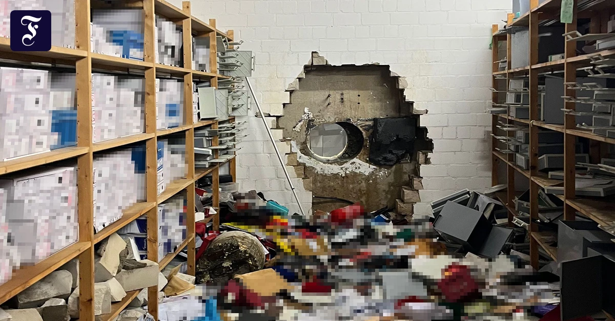 Chaos im Tresorraum: Puzzlearbeit mit mehr als 10.000 Teilen in Gelsenkirchen