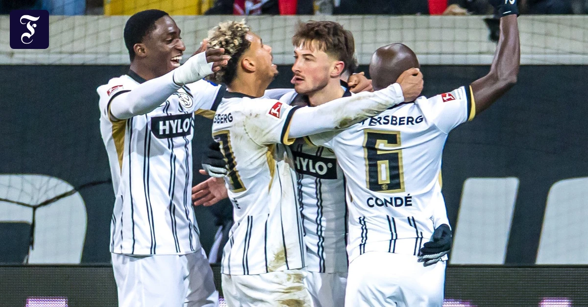 Zweite Bundesliga: Elversberg besiegt Dresden und rückt auf Platz zwei