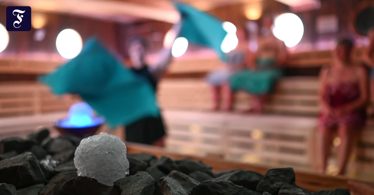 Voyeurismus-Hubig-will-heimliches-Filmen-in-Saunen-strafbar-machen