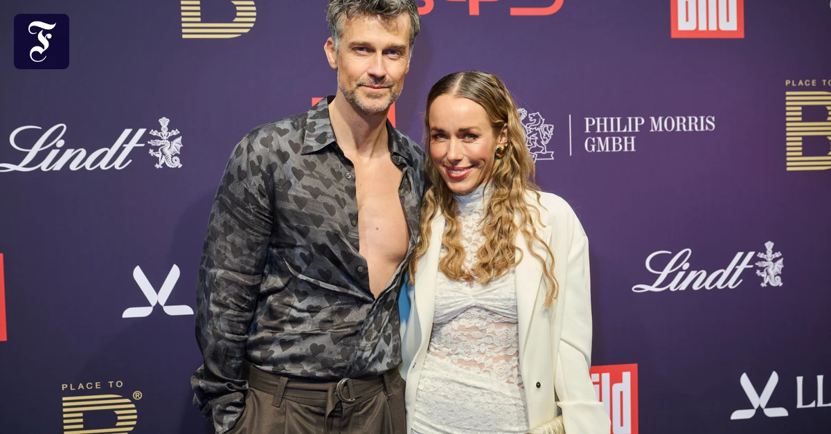 Nach 11 Jahren haben sich Wayne Carpendale und Annemarie getrennt. Doch sie leben weiter zusammen