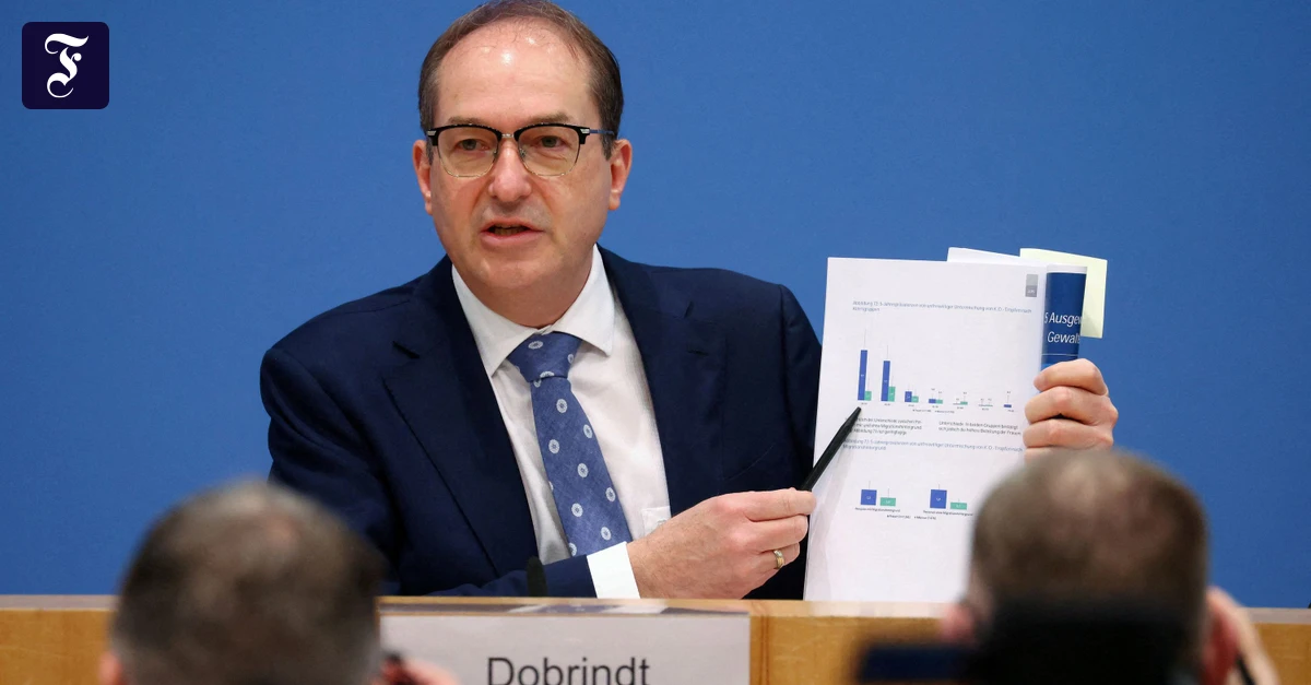 Alexander Dobrindt should not cut funding for integration courses.