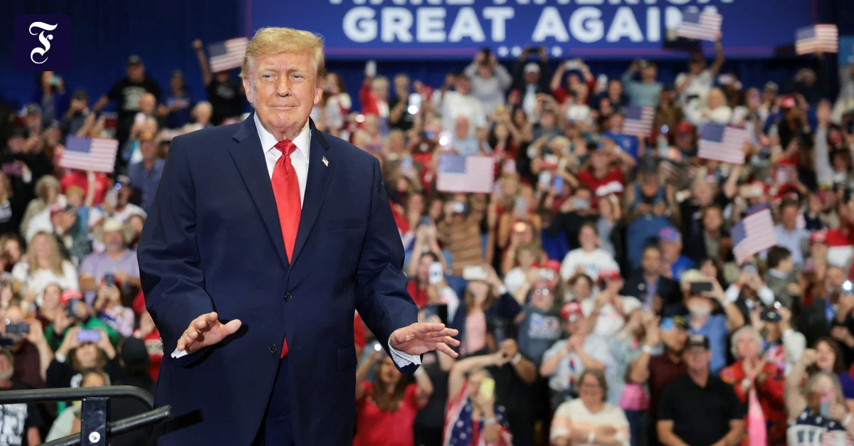 Donald Trump launches midterm campaign tour in Texas and Oklahoma